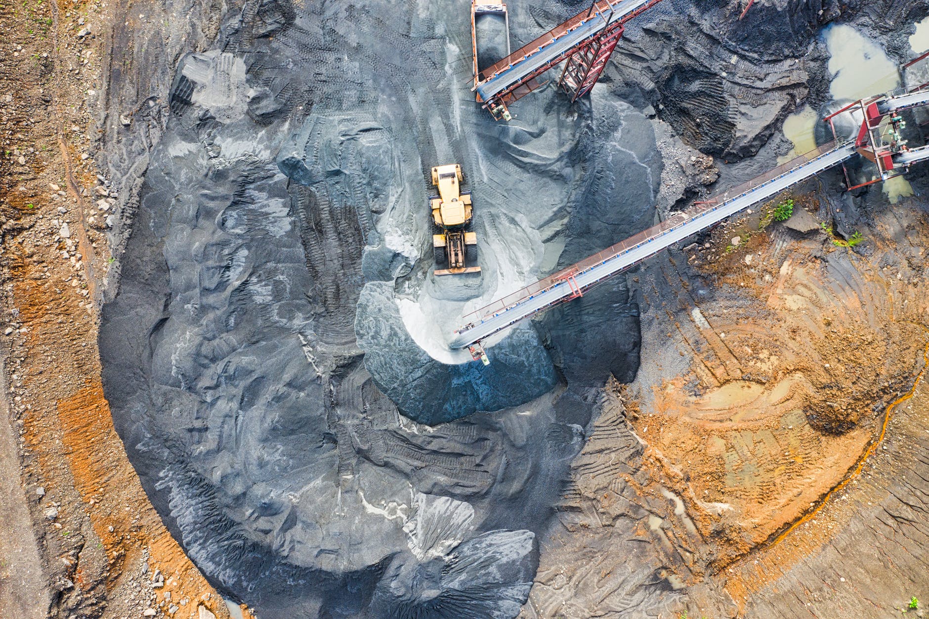 ¿Cómo cumplir con la normativa de seguridad de una minera?